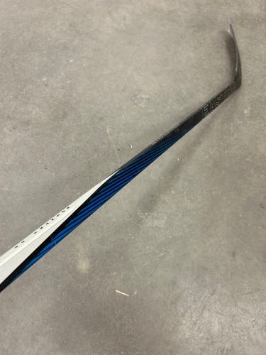 Senior Easton Stealth CX Hockey Stick | RH Blade16 "Cody Franson"