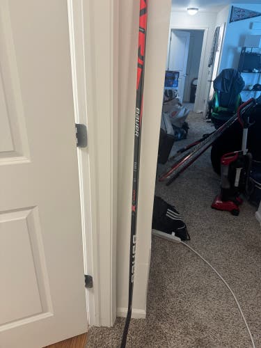 Senior Bauer Vapor League Right Handed Hockey Stick P92M 77 Flex (New)