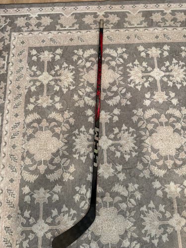 Intermediate CCM JetSpeed FT7 Pro Right Handed Hockey Stick P29 55 Flex (Used)