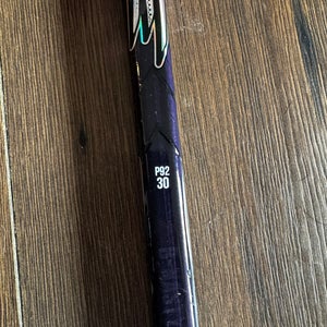 Junior Bauer Pulse Right Handed Hockey Stick P92 30 Flex (Used)