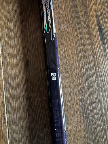 Junior Bauer Pulse Right Handed Hockey Stick P92 30 Flex (Used)