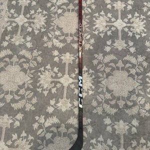 Junior CCM JetSpeed FT5 Pro Right Handed Hockey Stick P29 50 Flex (Used)