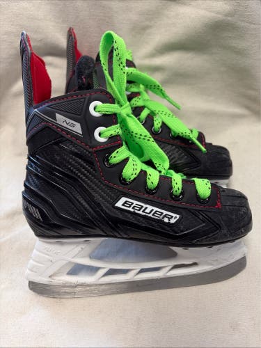 Junior Youth Size 13 Bauer NS Ice Hockey Skates