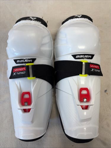 Junior Size 8 Inch Bauer Vapor X-Tend Ice Hockey Shin Pads