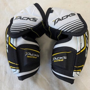 Junior Size Medium CCM TACKS 5092 Ice Hockey Player Elbow Pads