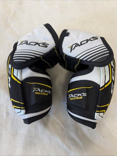 Junior Size Medium CCM TACKS 5092 Ice Hockey Player Elbow Pads