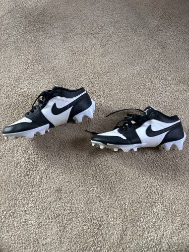 Men's Size M 9.5 (W 10.5) Jordan Low Top (Used)