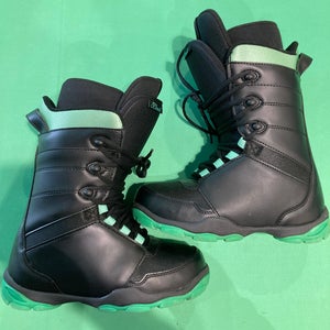 Women's 5th Element L-1 Snowboard Boots | Size 8