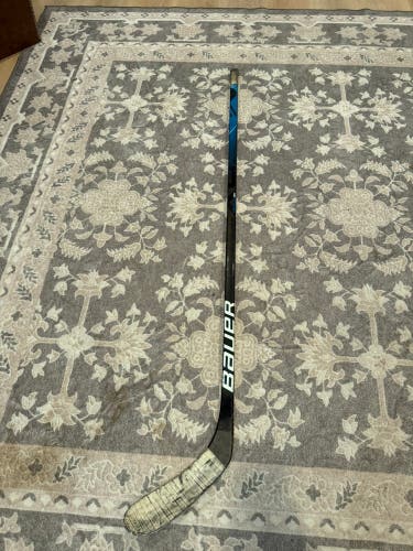 Intermediate Bauer Nexus 3N Pro Right Handed Hockey Stick P28 55 Flex (Used)