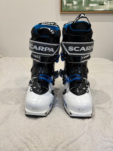 Mondo 26 & 26.5 Men's Scarpa Alpine Touring Maestrale RS Ski Boots Stiff Flex (Used)