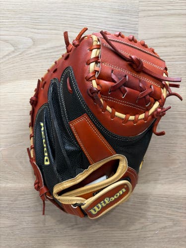 2021 Wilson A2000 1790SS RH Catcher's Baseball Glove 34"