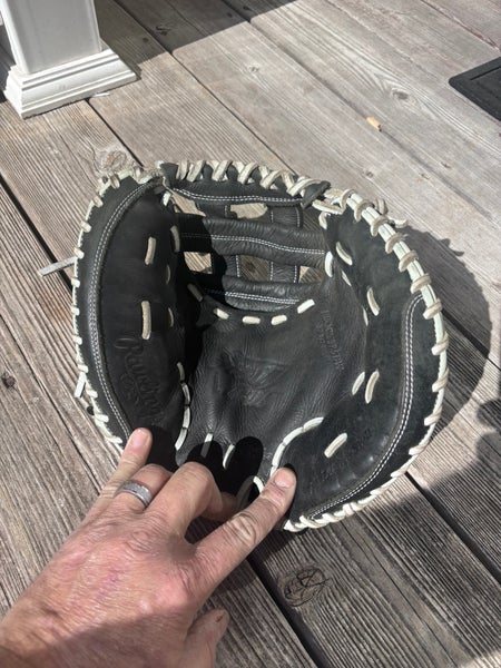 Rawlings RHT Fastpitch women’s Catcher's Glove 32.5" (Used)