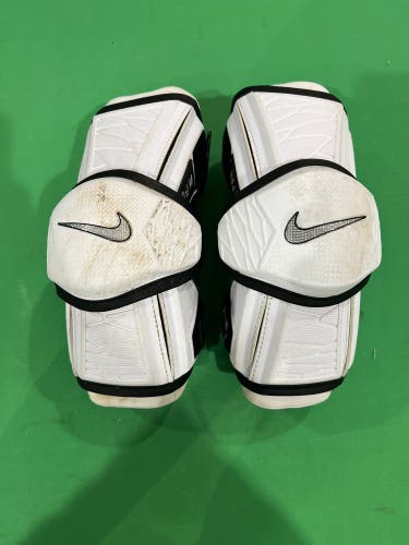 Nike Vapor Elite Lacrosse Arm Pads | Adult Medium