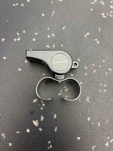 New Bauer Plastic Whistle (1035717)