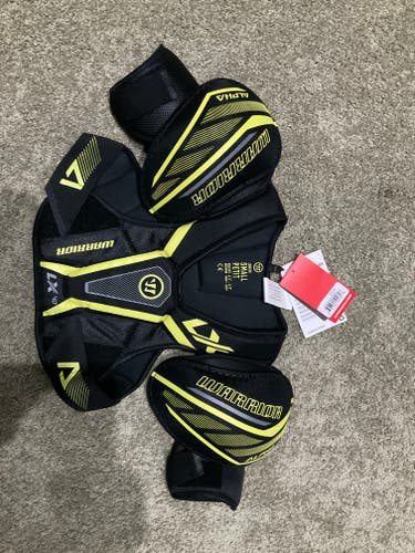 Men's Small Junior Warrior Alpha LX 40 Shoulder Pads (New)