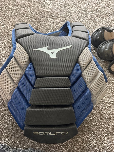Mizuno Samurai Catcher's Chest Protector (Used)