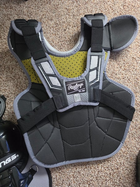 Black/Gray Rawlings Renegade 2.0 Catcher's Set (Used)