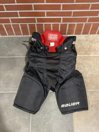 Black Senior Small Bauer Vapor X60 Hockey Pants (Used)