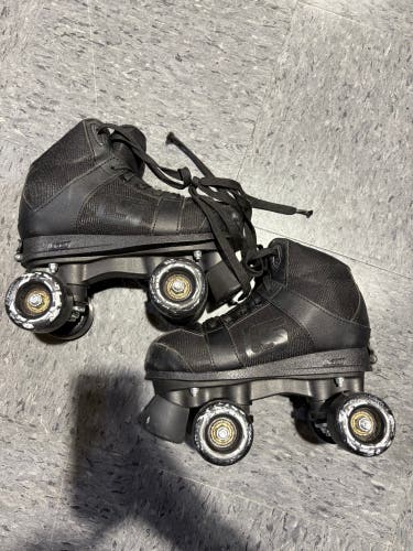 Junior Crazy Skates | Adjustable Size Y12 - 2 (Used)