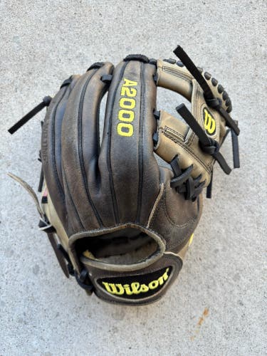 Wilson A2000 OS Japan 11.25" (Used)