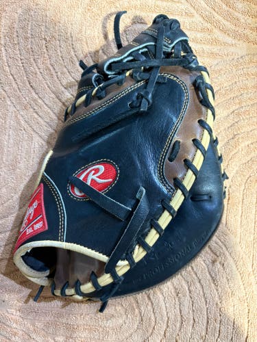 Black Rawlings Heart of the Hide RH Catcher's Baseball Glove 33" (Used)