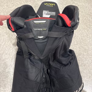 Black Bauer Vapor Hyperlite Hockey Pants (Used) | Senior Medium