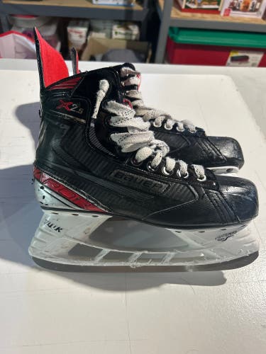 2019 Bauer Vapor X2.5 Hockey Skates Regular Width 7 (Used)