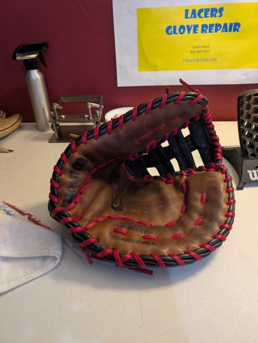 First Base RH Wilson A900 Baseball Glove 12.5" (Used)