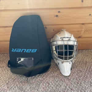 Senior Small 2023 Bauer 950 Goalie Mask (Used)
