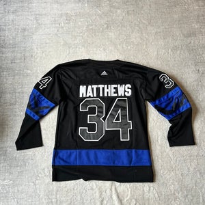 Matthews Jersey