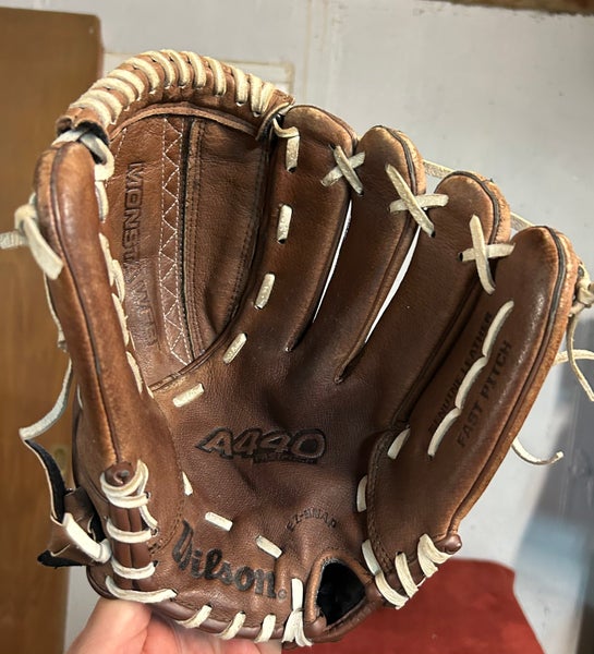 Wilson A440 Fastpitch RHT glove 12”