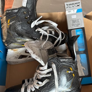 Black/Yellow 2024 Bauer Supreme M50 Pro Hockey Skates Regular Width 8.5 (Used)