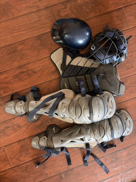 Blue Mizuno Samurai Catcher's Set (Used)