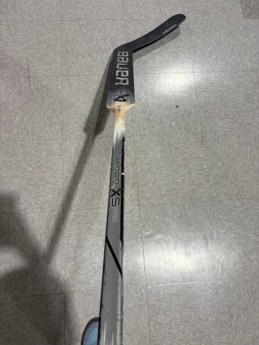 Intermediate Bauer Vapor X5 Pro Goalie Stick Regular 23" Paddle (Used)
