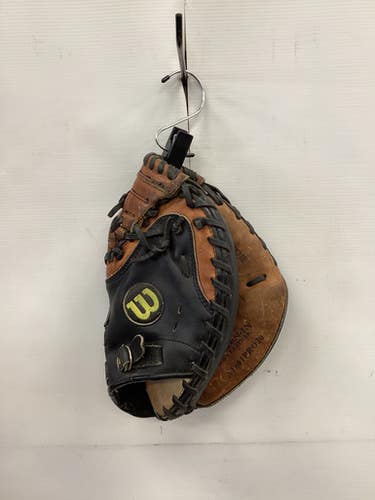 Used Wilson A1861 BB/SB Catchers RH Throw Black 32 1/2" 11851-S000044473