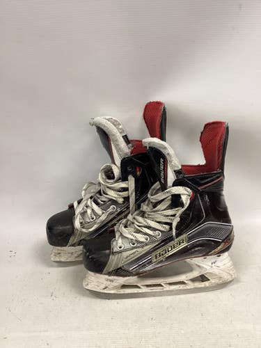 Used Bauer VAPOR X900 Senior Hockey Skate Senior 6 11851-S000044456