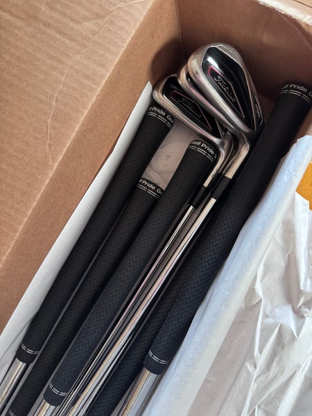 Men's 2016 Titleist 716 AP1 Right Handed Iron Set Regular Flex (8 Clubs) #4 - #9, PW, GW