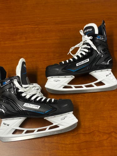Senior Bauer XLP Hockey Skates 10 (New)