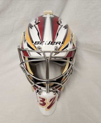 Senior Medium 2023 Bauer 960 Goalie Mask Pro Stock (Used)