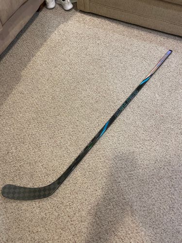 Senior Bauer Nexus Tracer Right Handed Hockey Stick P92 70 Flex (New)
