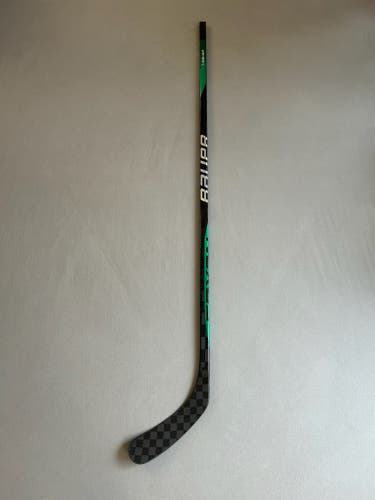 New 95 Flex P92 Bauer Nexus Sync Right Hand Pro Stock Hockey Stick - Green