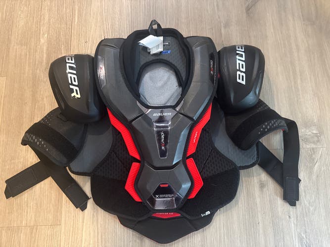 Senior Large Bauer Vapor 3X Pro Shoulder Pads - Like New
