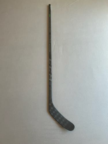 New 85 Flex P90TM (Extreme toe hook) CCM Ribcor Trigger 6 Pro Left Hand Pro Stock Hockey Stick