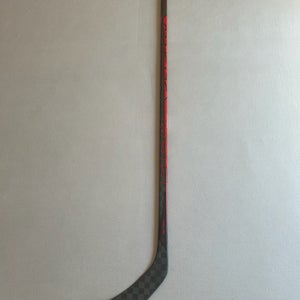 New 85 Flex P28 Senior CCM Jetspeed FT4 Pro Right Hand Pro Stock Hockey Stick