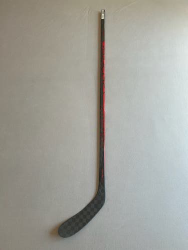 New 85 Flex P28 Senior CCM Jetspeed FT4 Pro Right Hand Pro Stock Hockey Stick