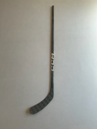 New 80 Flex P90 Senior CCM Ribcor Trigger 9 Pro Right Hand Pro Stock Hockey Stick