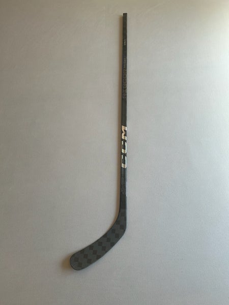 New 80 Flex P90 Senior CCM Ribcor Trigger 9 Pro Right Hand Pro Stock Hockey Stick