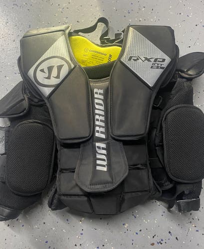 Warrior Ritual XP Goalie Chest Protector Medium / Large Intermediate (Used)
