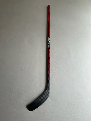 New 87 Flex P92M Senior Bauer Nexus Sync Left Hand Pro Stock Hockey Stick - Red