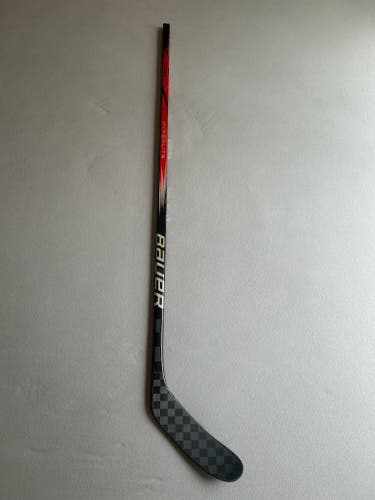 New 87 Flex P92M Senior Bauer Nexus Sync Left Hand Pro Stock Hockey Stick - Red